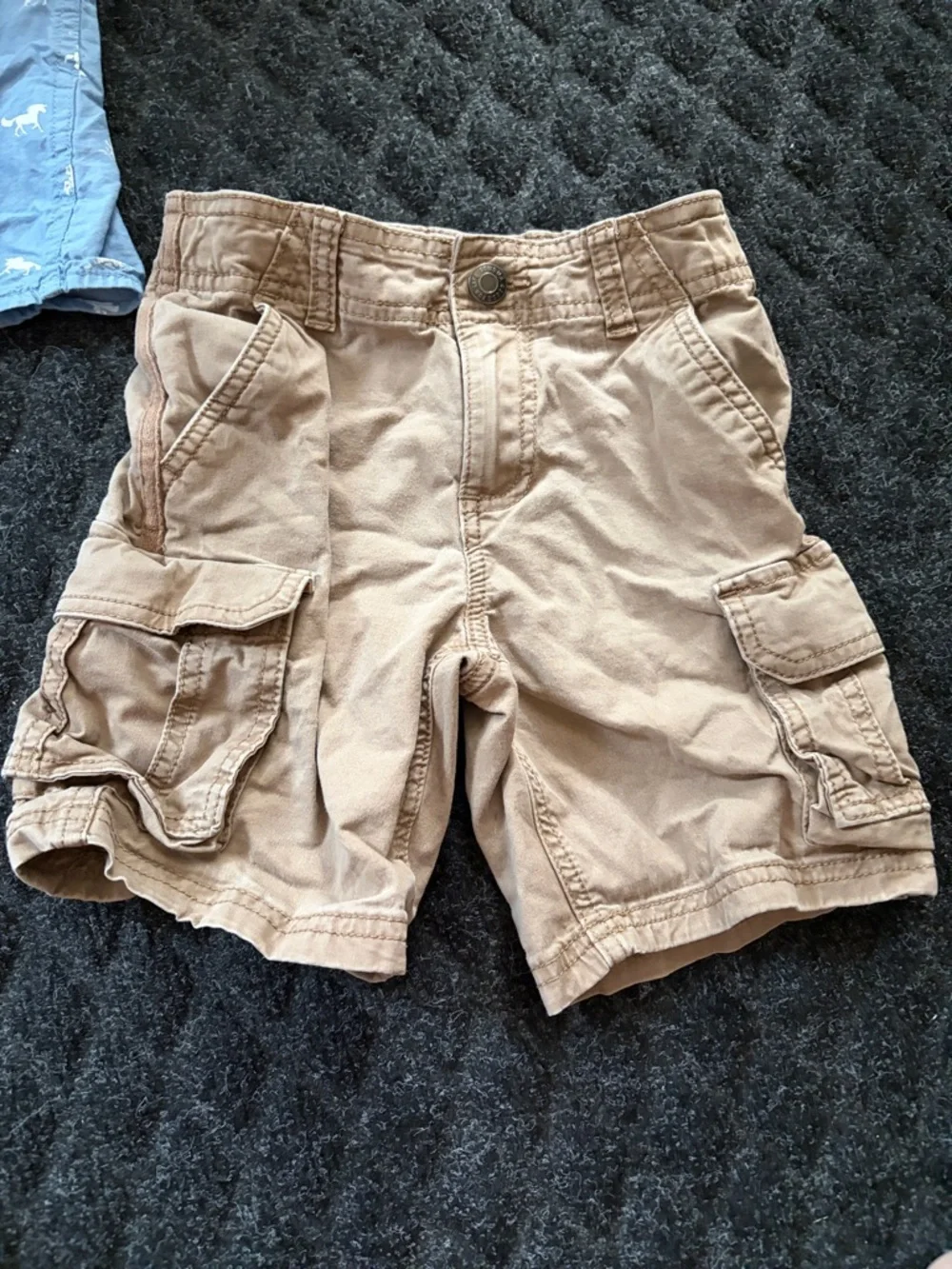 Boys Hawaiian Shirt And Shorts Lot The children’s place Tommy Bahama 4T